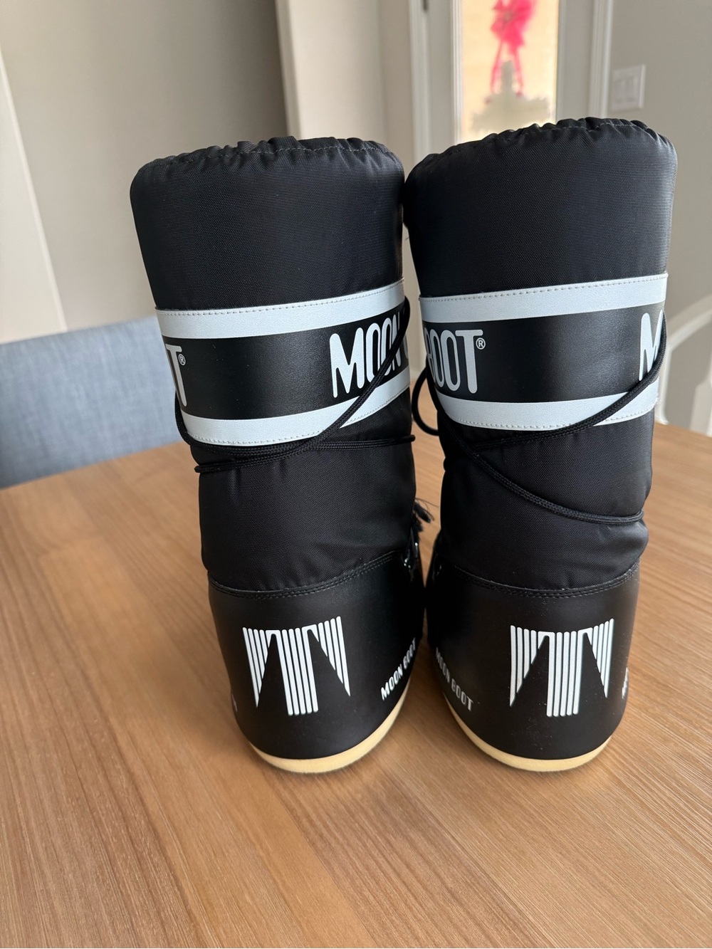 Moon Boot Black Nylon Snow Boots with Cream Sole - Picture 4 of 5